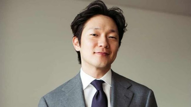 Good at English and Was a CEO