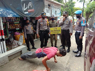 Tegaskan Perbup Nomor 42, Binmas Polres Enrekang Himbau Penggunaan Masker