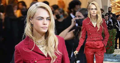A Gold-Painted Cara Delevingne Walked the Met Gala 2022 Red Carpet