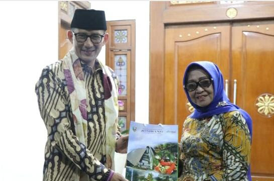 Kemenparekraf Telah Menyiapkan Sejumlah Program Ekonomi Kreatif Untuk Mengembangkan Wisata Religi di Kabupaten Jombang