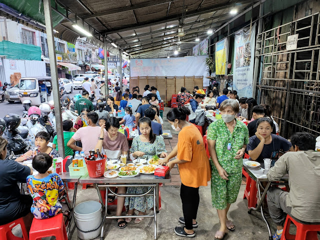 Mister_Crab_Seafood_Russian_Market_Phnom_Penh_Toul_Tom_Pong