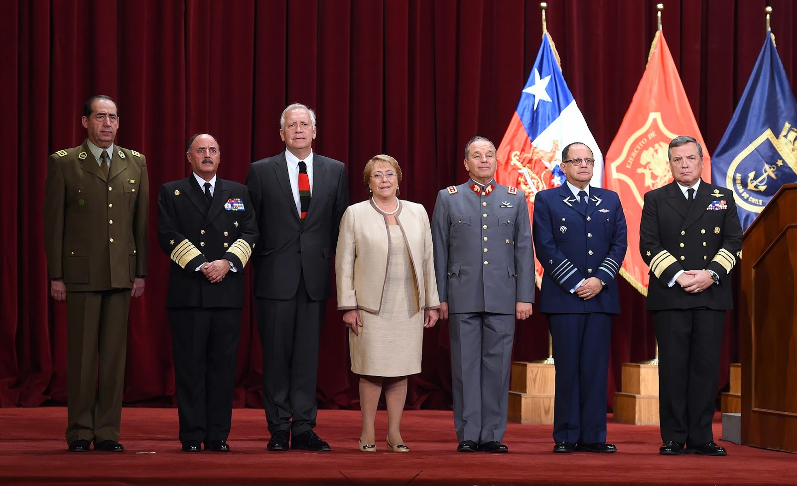 http://www.defensa.cl/destacados/reformas-legislativas-en-el-ambito-de-la-defensa-nacional-anuncio-la-presidenta-bachelet-y-dio-inici/