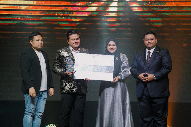 ANUGERAH PPOBM 2023 BERMATLAMAT MENGUMPUL DANA MEMBINA RUMAH PENERBITAN BRAILLE DAN MERAIKAN KECEMERLANGAN OKU PENGLIHATAN