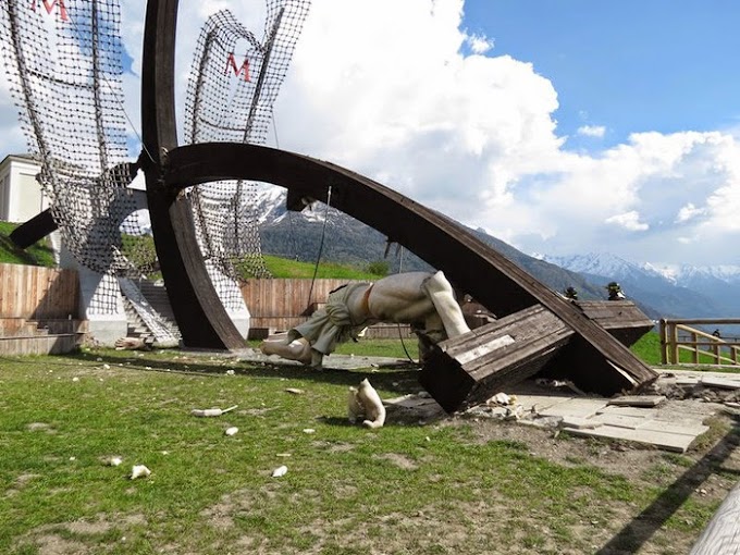 Tragedia in Valcamonica: crolla croce per Wojtyla, muore giovane