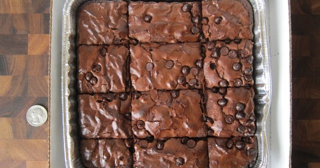 Review: Papa John's - Double Chocolate Chip Brownie ...