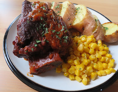 Short Ribs a La Sauerbraten