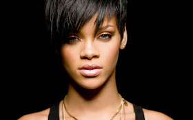 Profil dan Biografi Lengkap Rihanna