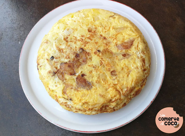 TORTILLA DE PATATAS Y CEBOLLA