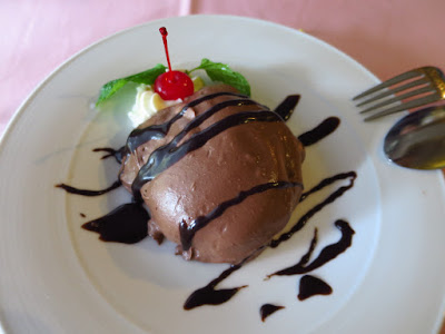 Ristorante Da Valentino, profiterole