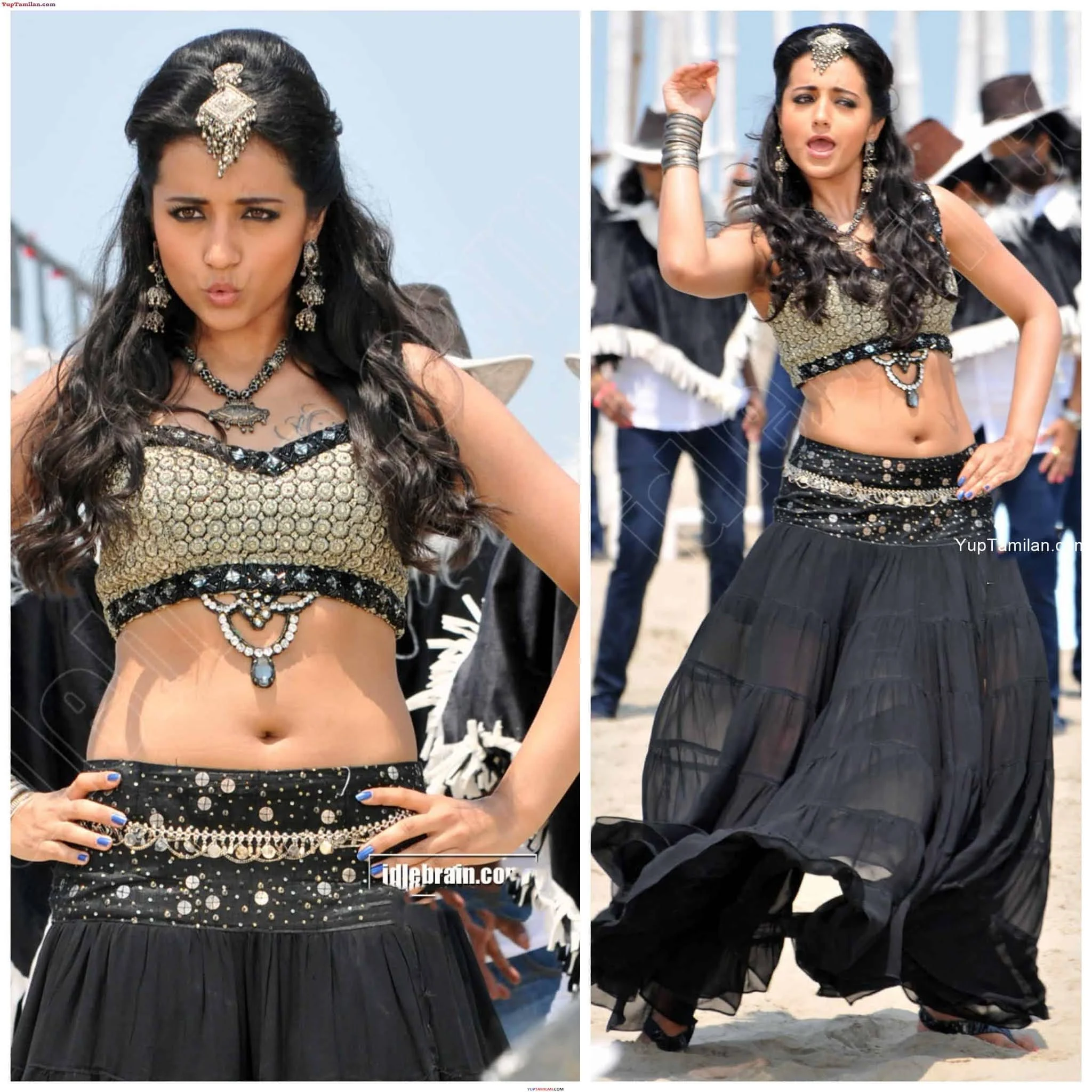 Trisha Hottest Navel Showing Images