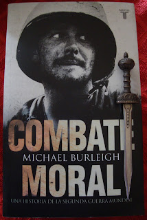 Portada del libro Combate moral, de Michael Burleigh