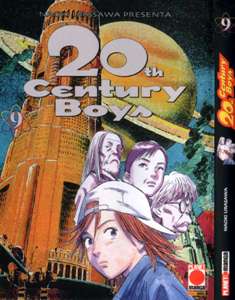 20th Century Boys 9 - 2 Dicembre 2003 | CBR 215 dpi | Mensile | Fumetti | Manga | Seinen | Drammatico | Fantascienza
Numero volumi : 22
20th Century Boys è un seinen manga di Naoki Urasawa per la Shogakukan, mentre in Italia la pubblicazione è stata a cura della Planet Manga.
Nel 1968 un gruppo di bambini come gli altri, mentre a poco a poco scopriva la vita, giocava a costruirsi una base segreta ed a salvare il mondo.
Nel 1997 Kenji, quello che tra quei bambini sembrava il più energico, sognatore e determinato, a 35 anni si ritrova disilluso e rassegnato a gestire con la madre un piccolo emporio e ad accudire la figlia che sua sorella, ora scomparsa, ha avuto con un uomo sconosciuto.
Proprio lui però, alla strana morte di uno dei suoi amici di infanzia ed alla scomparsa di un famoso scienziato suo cliente, si ritrova ad indagare sull’attività di una strana setta che, guidata da un fantomatico «amico», sta usando come simbolo di riconoscimento proprio quel simbolo che i ragazzi usavano da piccoli. Ma il peggio, e Kenji non lo sa, deve ancora venire.
Agli inizi del 21esimo secolo un gruppo di persone viene acclamata dall’ONU come «coloro che hanno salvato il mondo». In un tempo indeterminato qualcosa di mostruoso ritorna per sconvolgere ancora la vita dei giapponesi.
Questa è la storia di un gruppo di ragazzi che ha salvato il mondo!