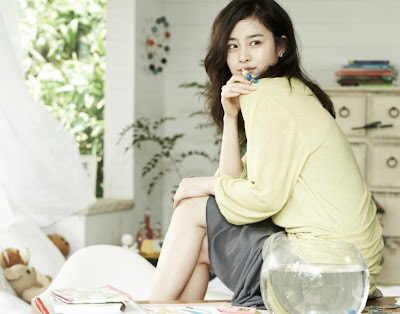 Kim Tae Hee, Kim Tae Hee photo, Kim Tae Hee picture, Kim Tae Hee gallery, Kim Tae Hee wallpaper