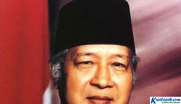 Kisah Soeharto Hendak Ditipu Guci Wasiat dari Belanda - Kujelajahi.com