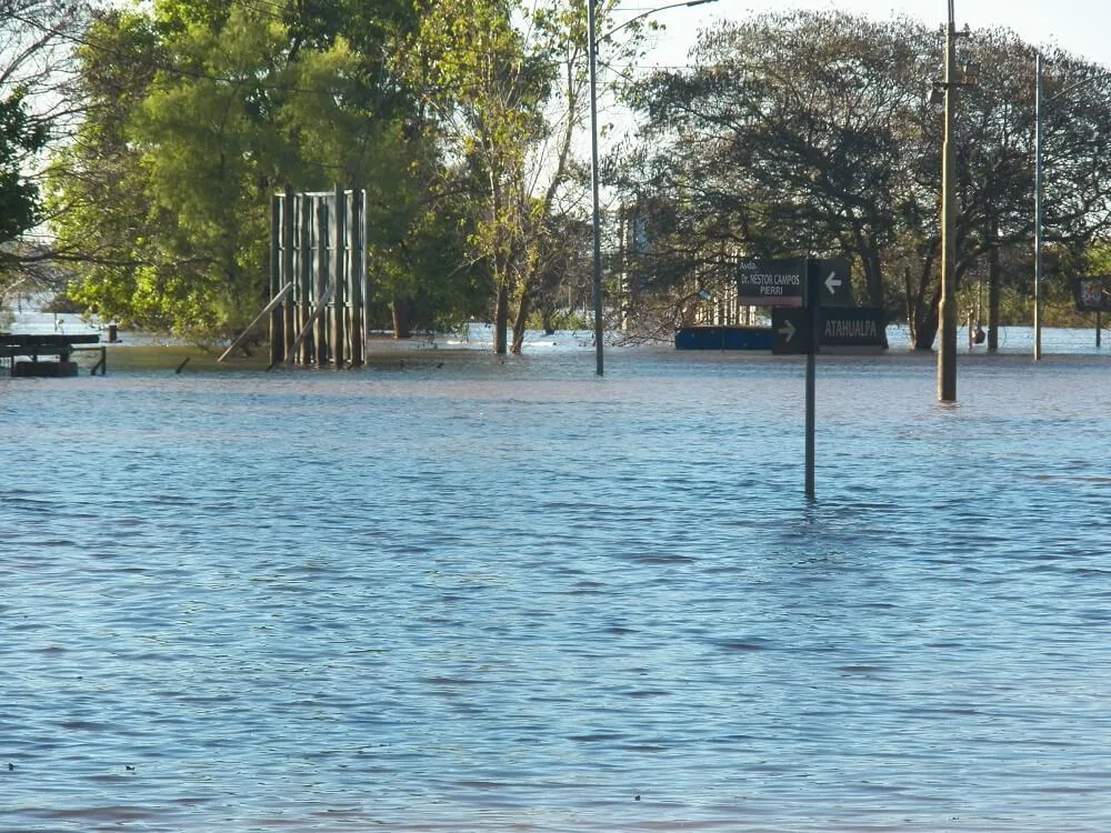 Situación de las inundaciones en Uruguay: disminuye el número de desplazado