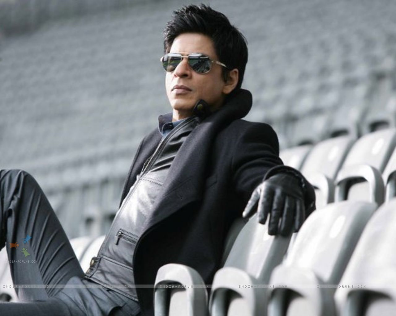 Top 101 Reviews: Don 2 Latest HD Wallpapers Download