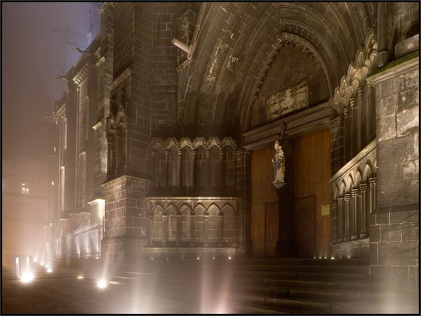 Clermont-Ferrand, catedral, pórtico norte