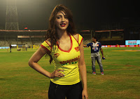 hot shruti hasan at celebrity cricket league