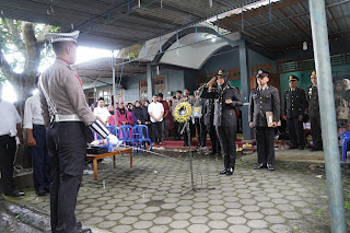Kapolres Kulonprogo Jadi Irup Upacara Pemakaman Secara Dinas Almarhum Aiptu Sanusi, S.Pd.