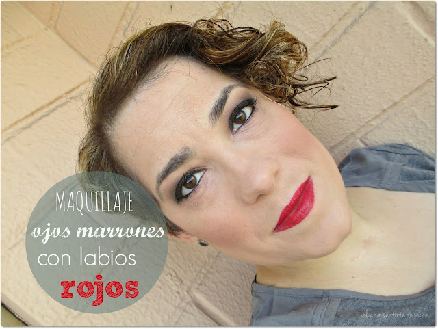 Maquillaje: ojos marrones con labios rojos