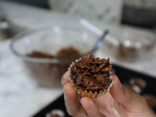 Resepi Biskut Cornflakes Coklat Sukatan Cawan Senang dan Sedap