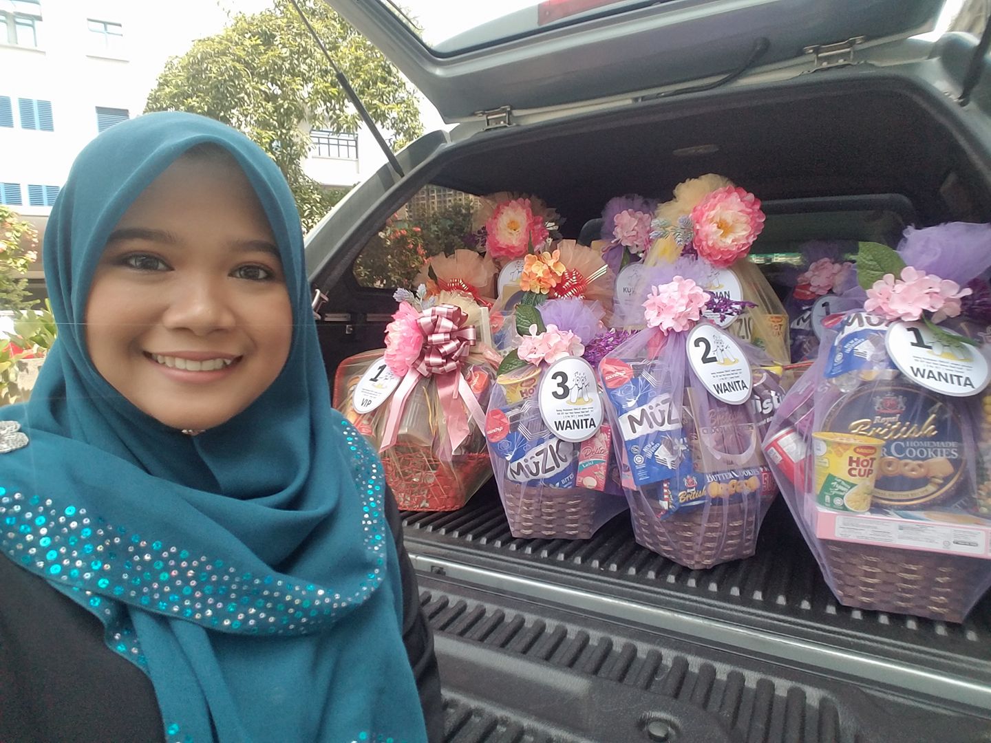 Kertas dan Cinta: Tempahan Hamper Kuala Lumpur