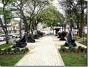 Praça com equip DSC06716