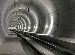  buah terowongan terpanjang di dunia  yg admin ketahui TEROWONGAN TERPANJANG DI DUNIA