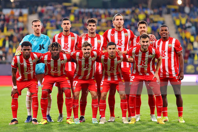 📸U. D. ALMERÍA 📆30 diciembre 2022 ⬆️Fernando, Chumi, Gonzalo Melero, Srđan Babić, César De la Hoz, Sergio Akieme. ⬇️Largie Ramazani, El Bilal Touré, Alejandro Pozo y Léo Baptistão. CÁDIZ CLUB DE FÚTBOL 1 🆚 U. D. ALMERÍA 1 Viernes 30/12/2022, 19:15 horas. Campeonato de Liga de 1ª División, jornada 15. Cádiz, estadio Nuevo Mirandilla: 17.345 espectadores. GOLES: ⚽0-1: 40’, Gonzalo Melero. ⚽1-1: 83’, Lucas Pérez.