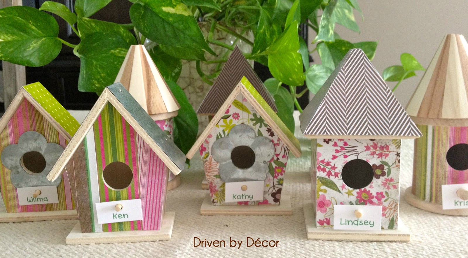 Easter Table Decorations: DIY Birdhouse Place Cards 