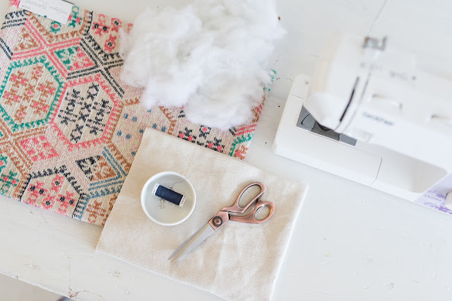 Make an Anthropologie Inspired Kilim PIllow with Tassels | Sewing DIY