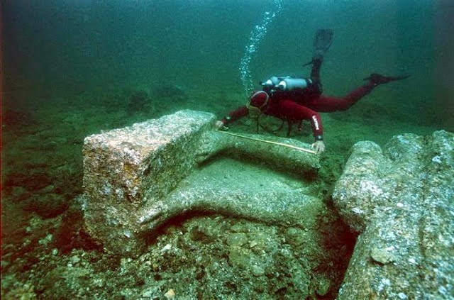 Kota Mesir Kuno Yang Hilang Di Dasar Laut Mediterranean 