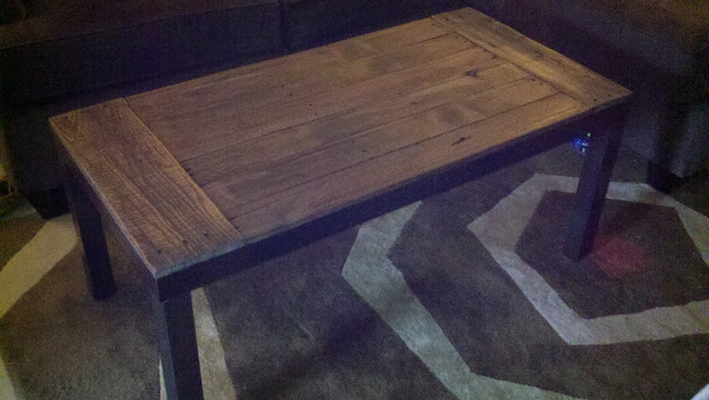 Recycled Pallets and 2 Ikea Lacks Made an awesome Rustic Coffee Table