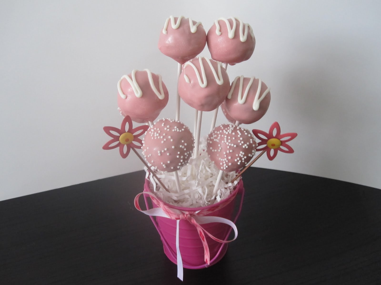 Baby Shower Cake Pops