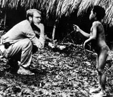 Misteri Michael Clark Rockefeller, Anak Gubernur Newyork Korban Kanibalisme Di Papua [ www.BlogApaAja.com ]