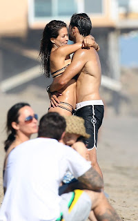 Brooke Burke, her husband, David Charvet, Malibu Beach, Malibu Beach TRavel, Malibu cheap travel tour, malibu hotel, malibu vip beach, Malibu vip tour, Malibu hot vacation