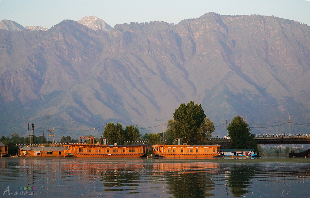 Akukahtuah ~~~: --- Hari 3, Pergunungan Gulmarg ---