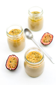 Cocos panna cotta with passion fruit top