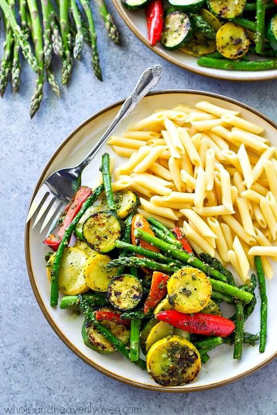 These light Vegan Summer Dinner Recipes and Ideas are perfect for those hot days when you want just want to stay out of the kitchen. Make these healthy and easy Light Summer meals in only under 30