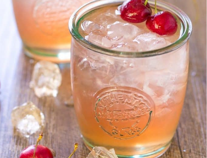 cherry lime bourbon smash #cocktail #recipedrinks