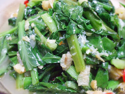 Stirfry Kailan with Salted Fish