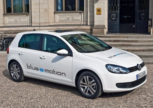 Volkswagen Golf Blue e-motion