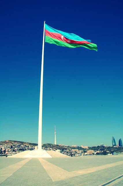 La place du drapeau national - Bakou (Flag square Baku)