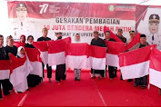 Sukseskan Gerakan Pembagian 10 Juta Bendera Merah Putih   Bupati Nina Bagikan Bendera untuk Masyarakat Indramayu