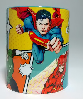 Para os Super Amigos da DC Comics uma super caneca da Radioativa!