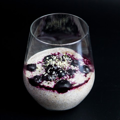 Chia Pudding with Hemp Powder