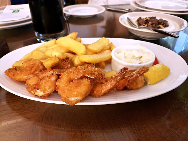 Breaded and Fried Shrimp at Ayam Zamam, Kuwait