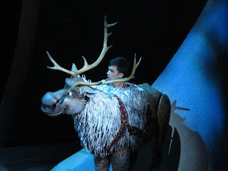 Sven Character Puppet Frozen Live at they Hyperion