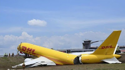 Avión de carga se parte por la mitad al aterrizar de emergencia en Costa Rica