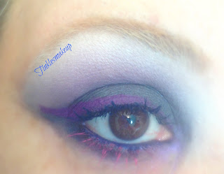 eye_makeup_smoky_grey_and_purple